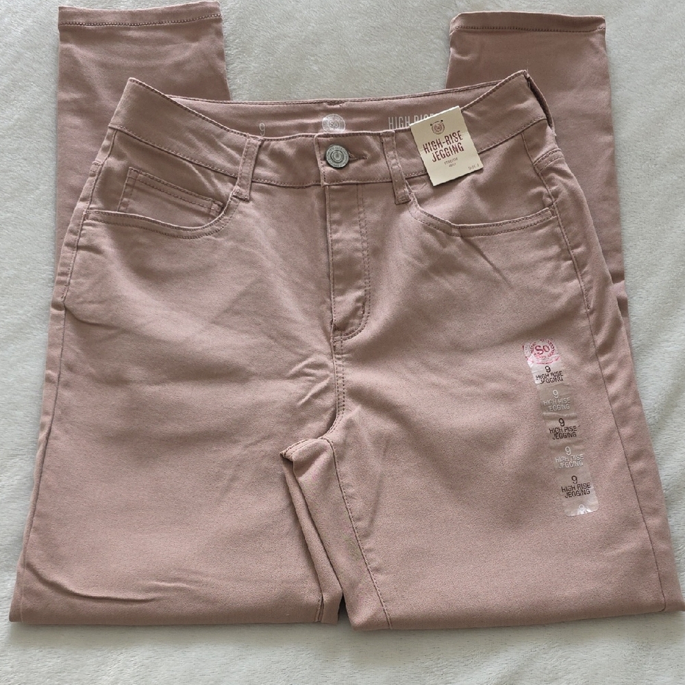 SO Women's High-Rise Jeans in Soft Pink